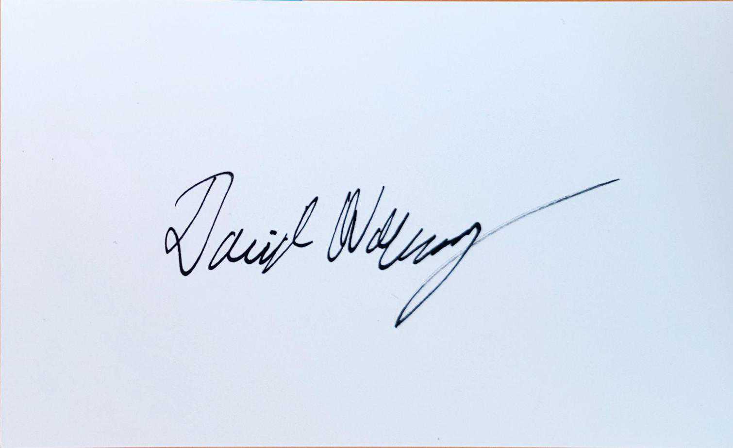 Compositor for "The Mandalorian" David Wahlberg signed index card.