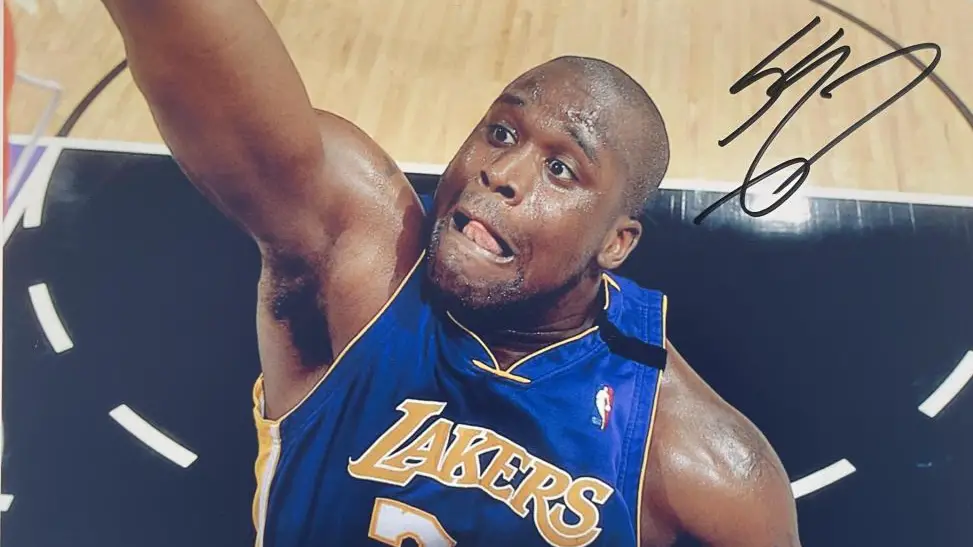 Shaquille O'Neal Autograph