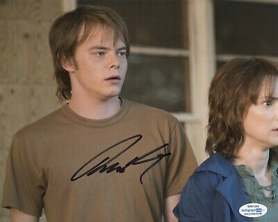 Charlie Heaton AUTOGRAPH