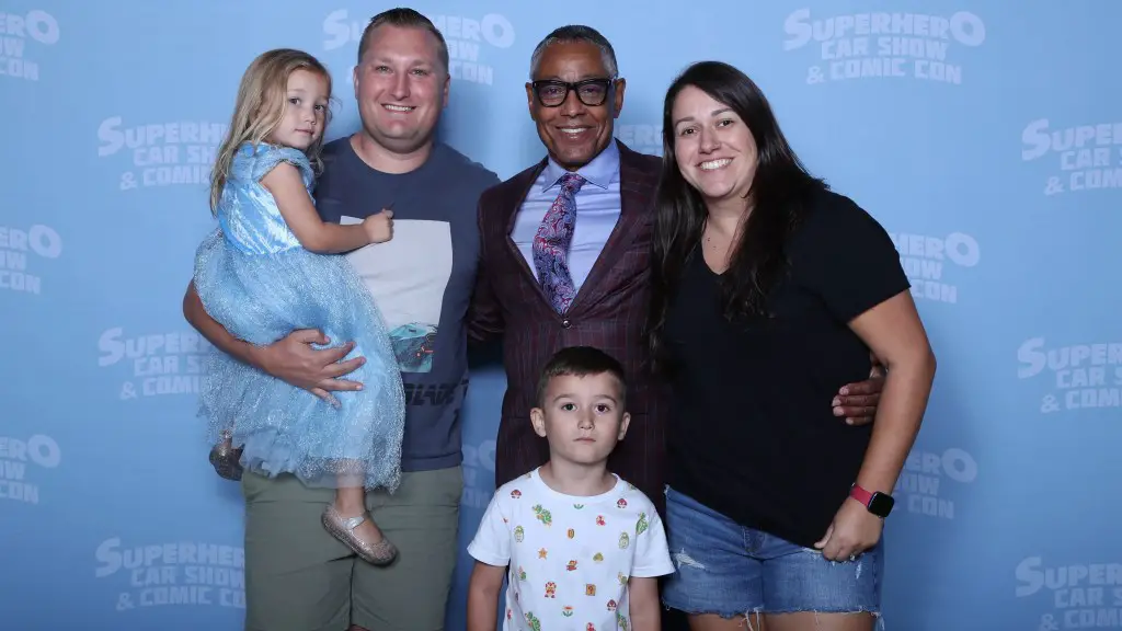 Giancarlo Esposito Photo Op at PMX Events