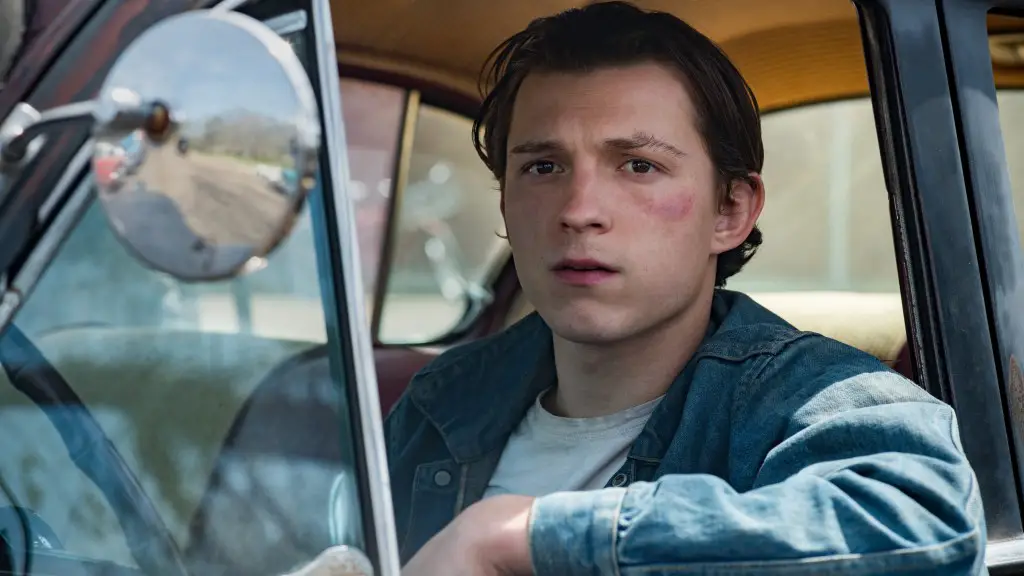 Still of Tom Holland in The Devil All the Time