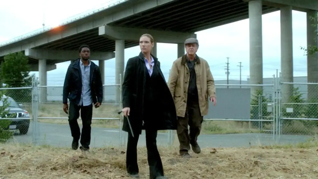 Still of Anna Torv, John Noble and Chadwick Boseman in Fringe and Subject 9