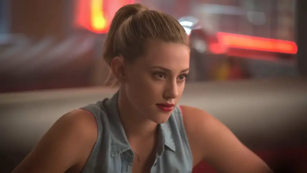 Still of Lili Reinhart in Riverdale and Chapter Three: Body Double