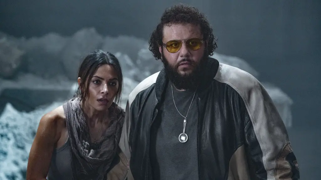 Still of Sarah Shahi and Mohammed Amer in Black Adam