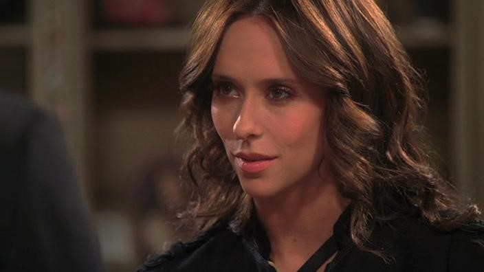 Still of Jennifer Love Hewitt in Ghost Whisperer and Dead to Me