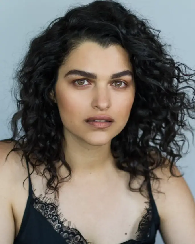 Photo of Eve Harlow