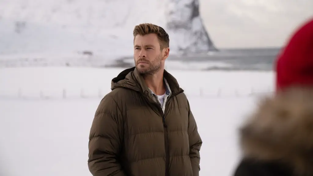 Still of Chris Hemsworth in Limitless and Shock