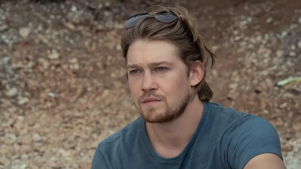 Still of Joe Alwyn in Conversations with Friends and Episode #1.4