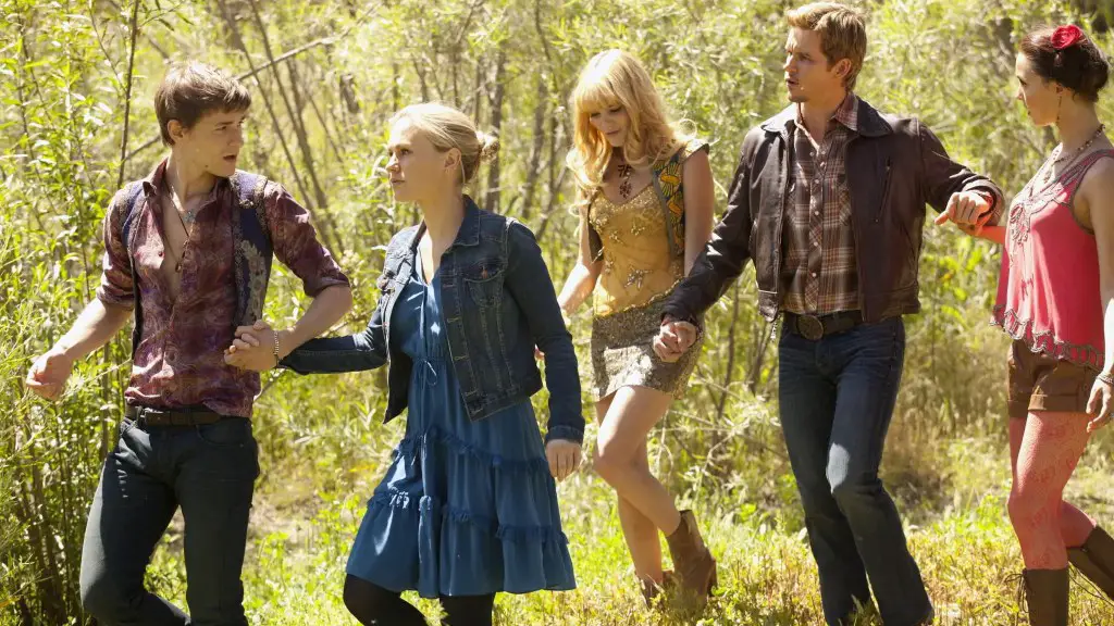 Still of Emma Greenwell, Anna Paquin, Ryan Kwanten, Camilla Luddington and Giles Matthey in True Blood and Somebody That I Used to Know