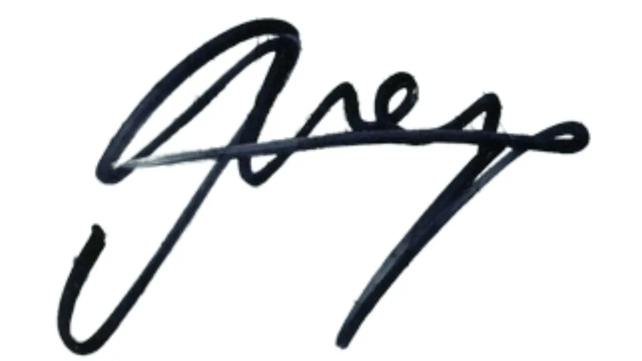 Freya Allan's Autograph