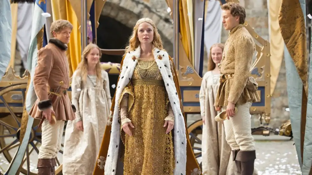 Still of Rebecca Ferguson, Ben Lamb, Eve Ponsonby and Simon Ginty in The White Queen