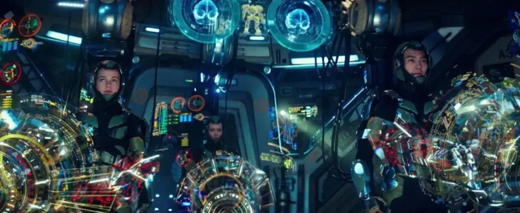Still of Ivanna Sakhno, Wesley Wong and Cailee Spaeny in Pacific Rim: Uprising