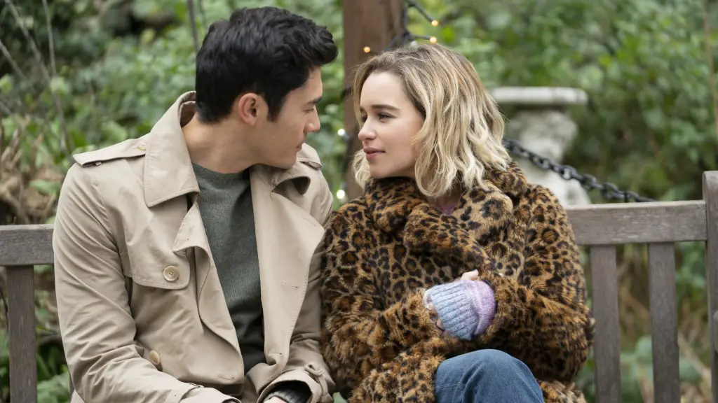 Still of Emilia Clarke and Henry Golding in Last Christmas