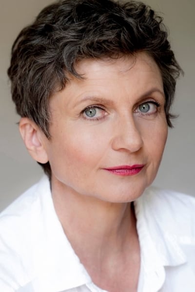 Photo of Angela Hobrig