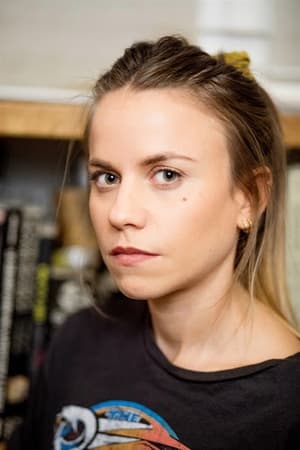 Photo of Anna Apter