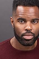 Photo of De'Lon Grant