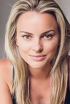 Photo of Elizabeth Dowden