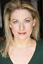 Photo of Fiona Harris