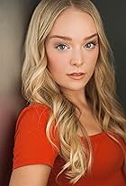 Photo of Hannah Bateman