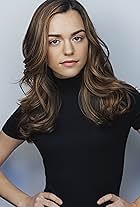Isabella Pisacane Contact Info: [Fan Mail, Business, Autographs, & More]