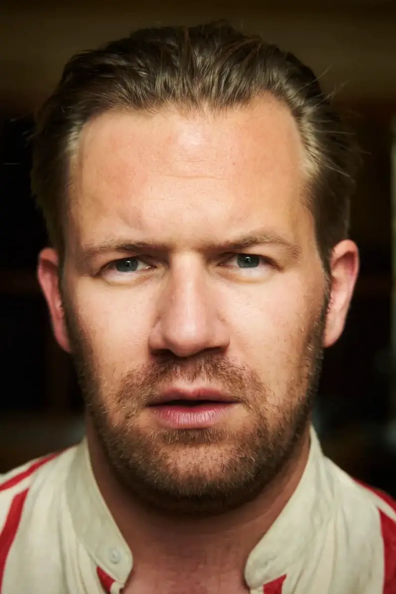 Photo of Nico Holonics