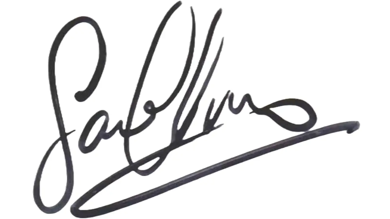 Signature of Sarah Chalke
