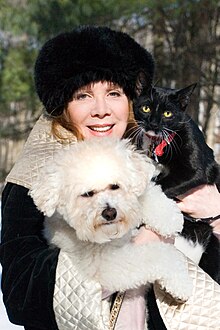 Photo of Rachel Hirschfeld