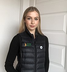 Photo of Holly Harris