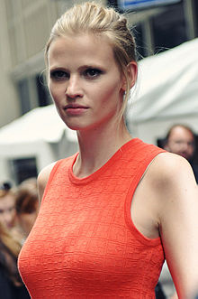Photo of Lara Stone