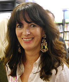Photo of Liz Pichon