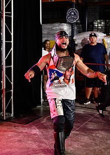 Photo of Mike Santana