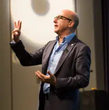 Photo of Paul McKenna