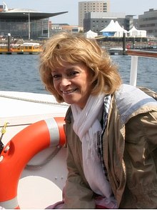Photo of Sue Holderness