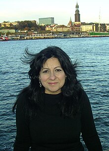 Photo of Tish Hinojosa