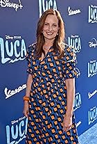 Photo of Andrea Warren