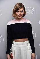 Photo of Arizona Muse
