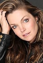 Photo of Clare Kramer