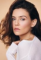 Photo of Danielle Campbell