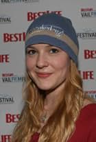 Photo of Eliza Swain