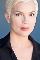 Photo of Elizabeth Gracen