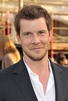 Photo of Eric Mabius