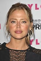 Photo of Estella Warren