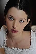 Photo of Ever Anderson