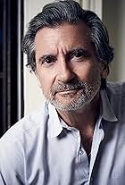 Photo of Griffin Dunne