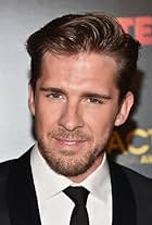 Photo of Hugh Sheridan