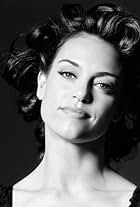 Photo of Jennifer Grant