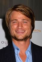 Photo of Joshua Holt