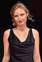 Photo of Julia Roy
