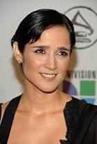 Photo of Julieta Venegas