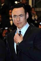 Photo of Kevin Durand